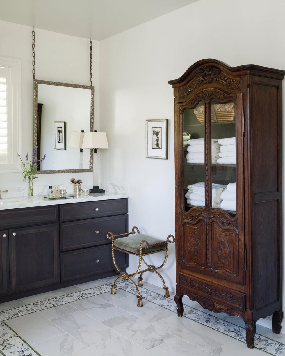 37 Timeless Black and White Bathroom Ideas Black and White Bathroom