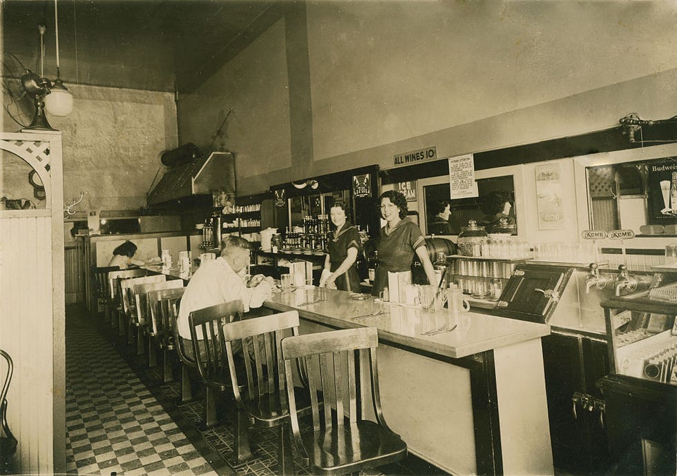 joe's cafe interior