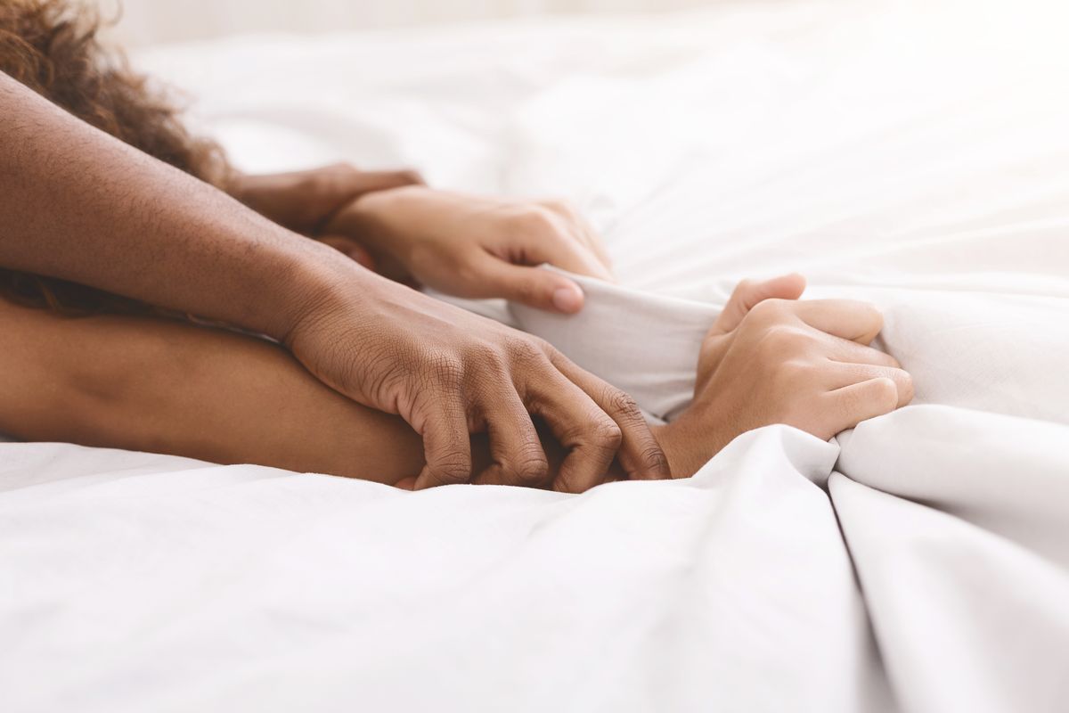 1200px x 800px - 20 Most Romantic Sex Positions For Couples, Per Experts