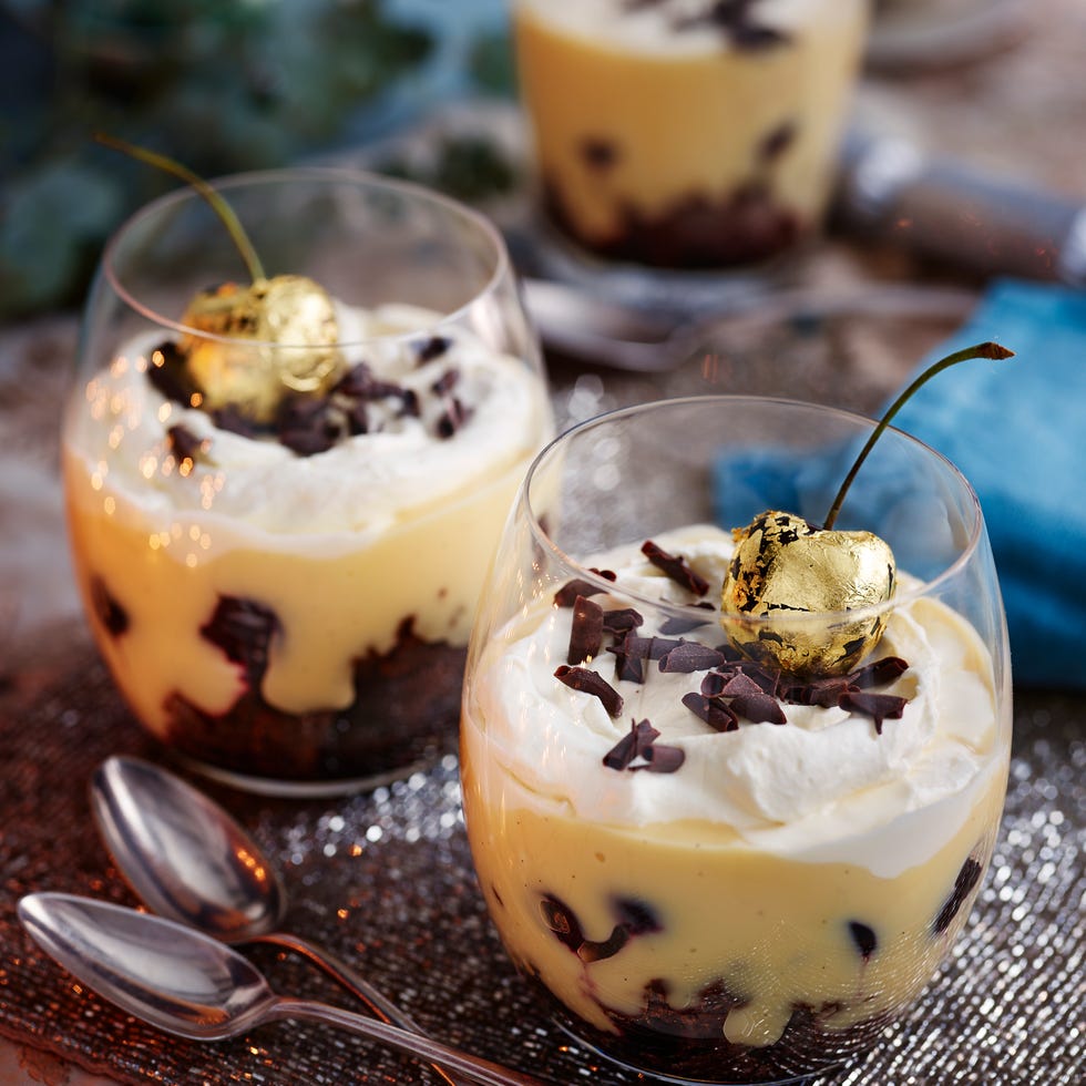 best christmas dessert recipes black forest trifle pots
