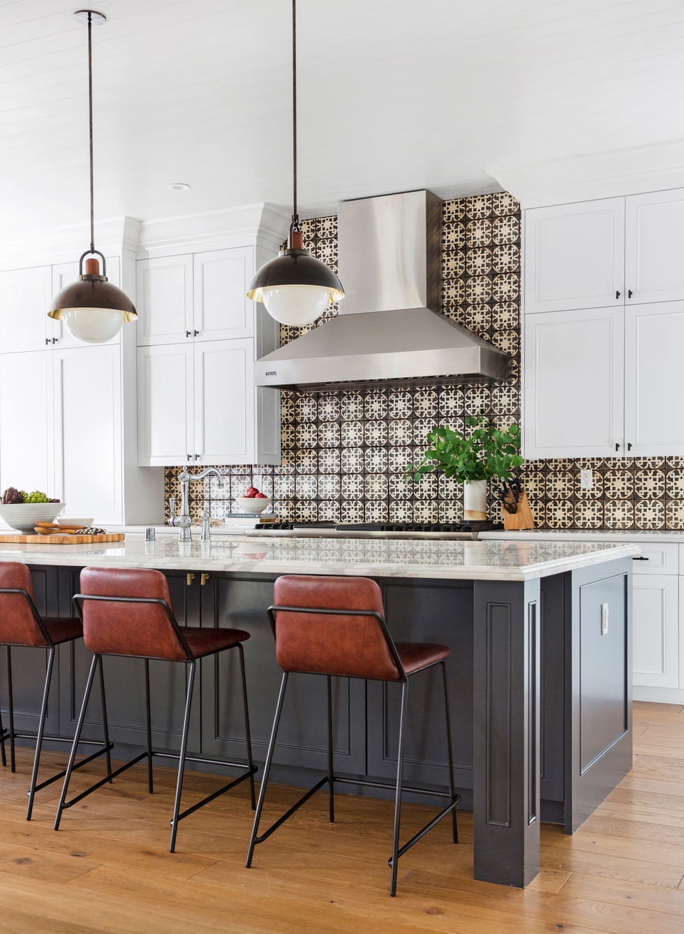 11 Black Kitchens - Black Cabinet and Backsplash Ideas