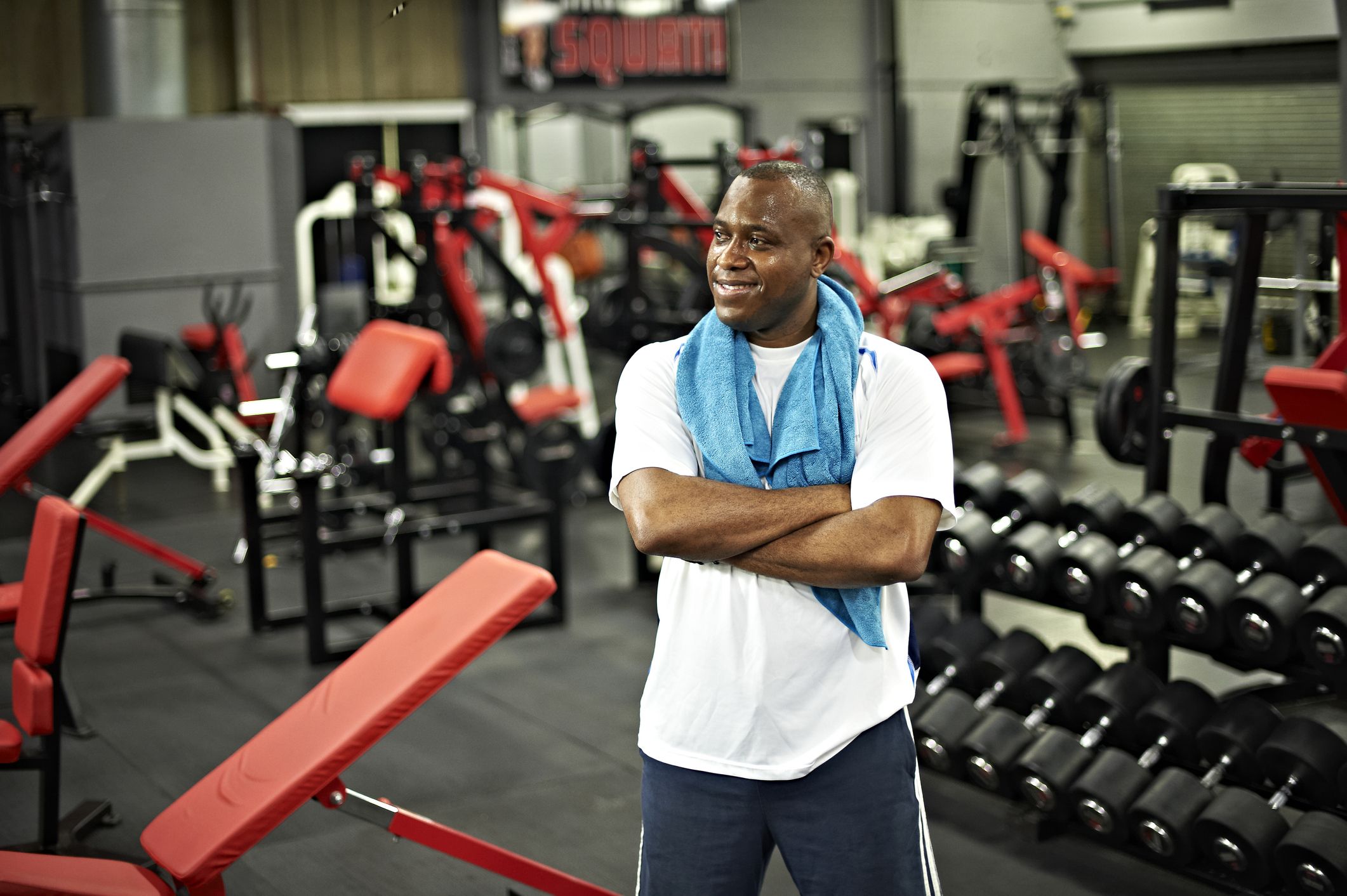 Chest press dumbbell discount standing