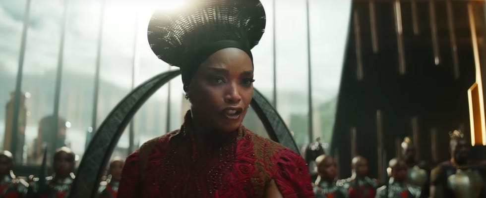 angela bassett como ramonda en pantera negra wakanda para siempre