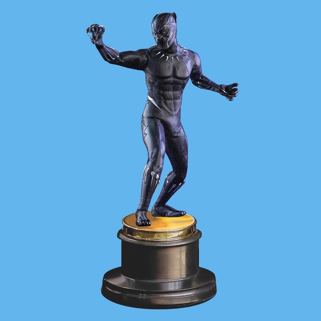 Sculpture, Statue, Bronze sculpture, Figurine, Art, Metal, Standing, Bronze, Muscle, Monument, 