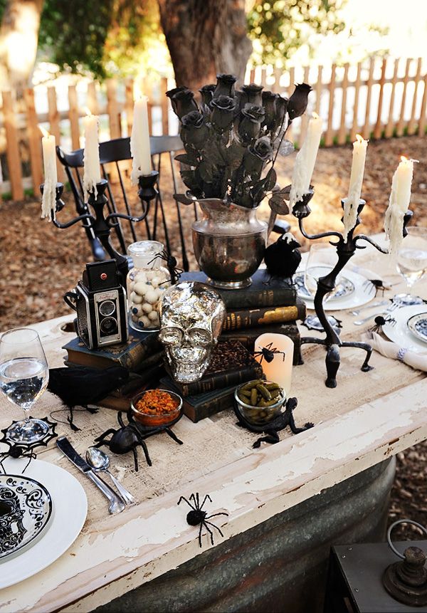 halloween dining table centerpiece