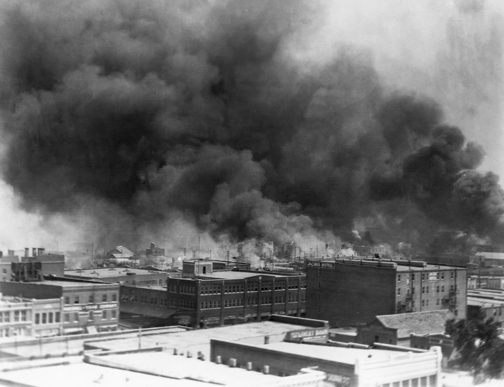burning buildings during tulsa race massacre of 1921