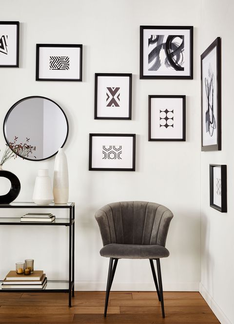 Wall, Black, Furniture, Room, Black-and-white, Interior design, Table, Picture frame, Design, Monochrome photography, 