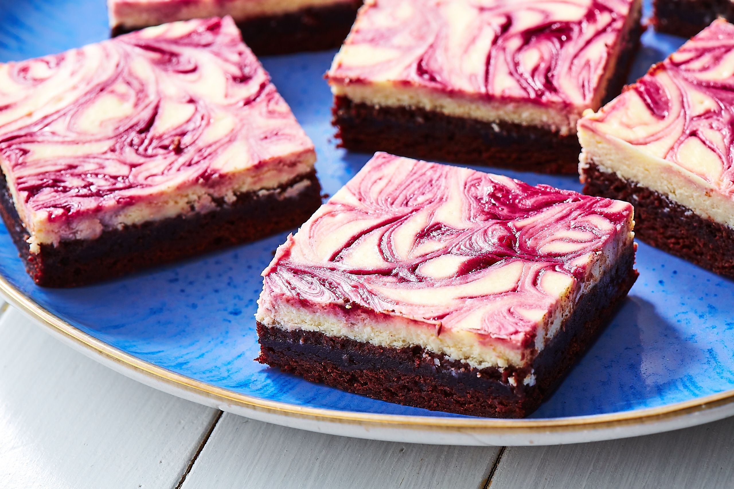 Best Blackberry Cheesecake Brownies Recipe - How To Make Blackberry ...