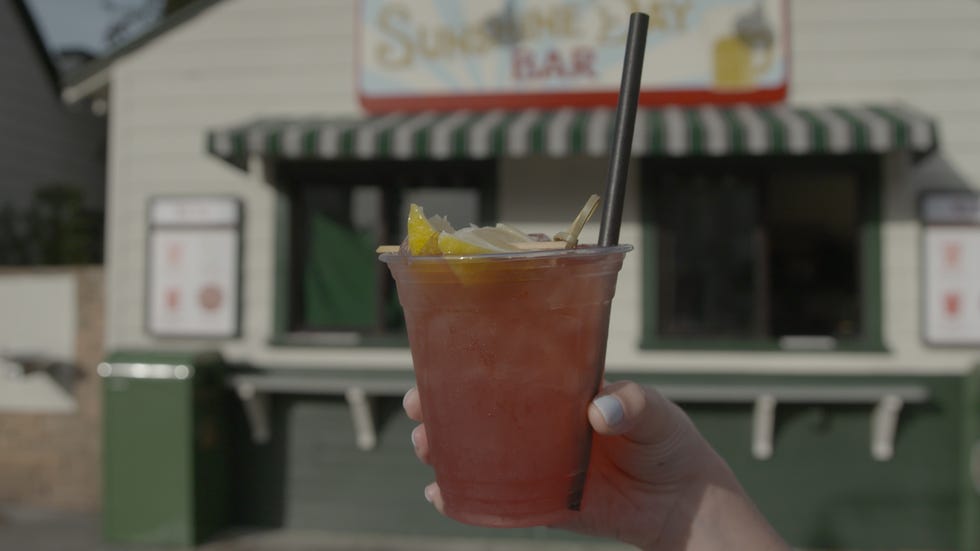 Drink, Non-alcoholic beverage, Mai tai, Alcoholic beverage, Batida, Distilled beverage, Juice, Cocktail, Bay breeze, Food, 