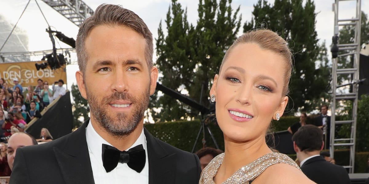 Blake Lively and Ryan Reynolds Look Adorable on the 2017 Golden Globes ...