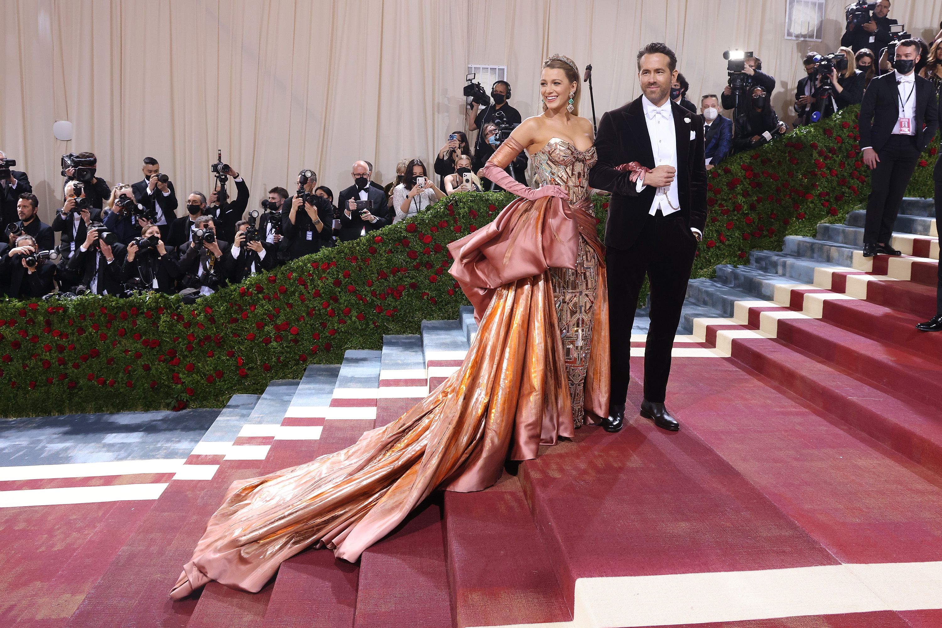 Emma Stone Wore Her Wedding Dress on the 2022 Met Gala Red Carpet