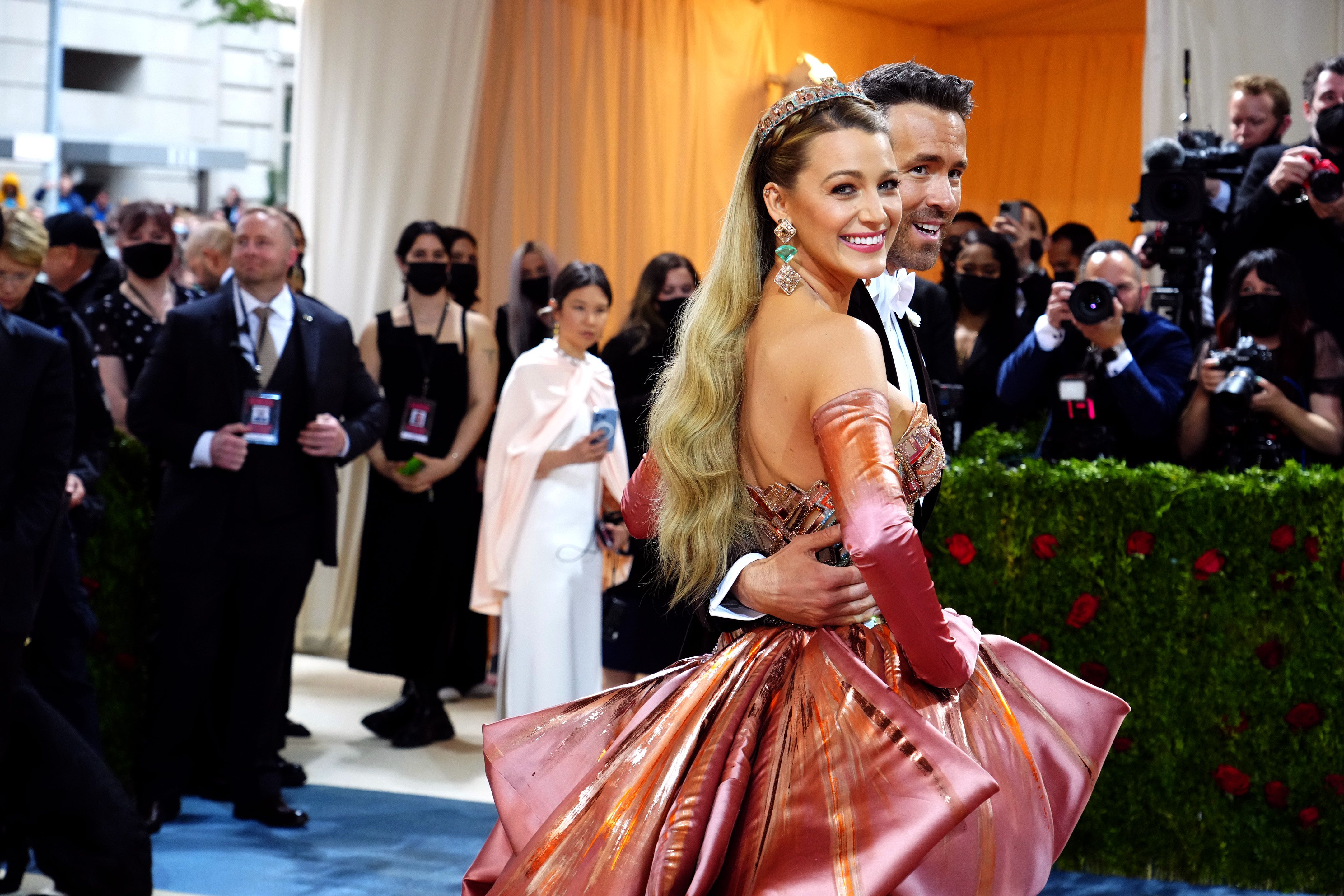 Blake Lively's Met Gala 2022 Dress: Photos Of Her Look – Hollywood Life