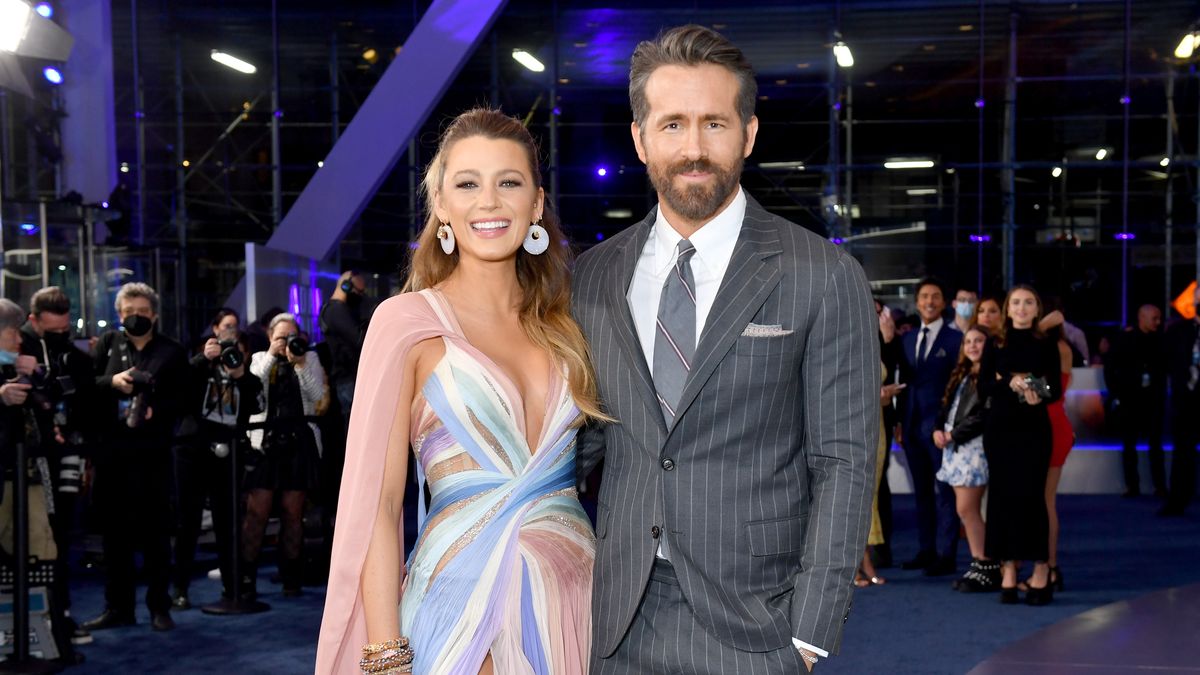 https://hips.hearstapps.com/hmg-prod/images/blake-lively-and-ryan-reynolds-attend-the-adam-project-news-photo-1648351362.jpg?crop=1xw:0.7875xh;center,top&resize=1200:*