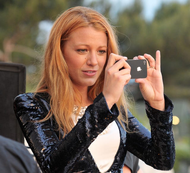 No Joke Blake Lively Sent Leonardo DiCaprio Doll Photos When  