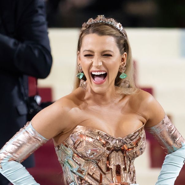 Blake Lively Shares Stunning Postpartum Pics & Fans Are Praising Her for  'Keeping It Real
