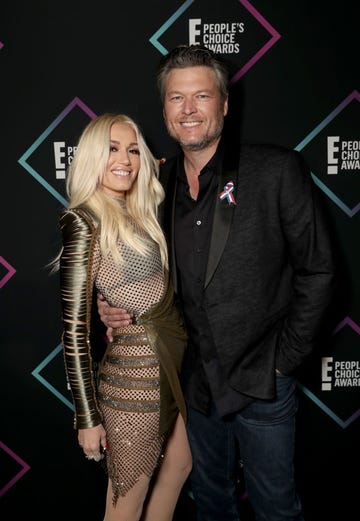 blake shelton gwen stefani makeup line