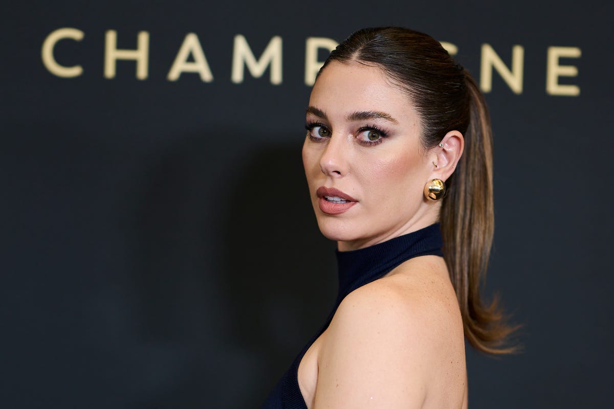 Los increíbles glúteos y espalda fuerte de Blanca Suárez, protagonistas