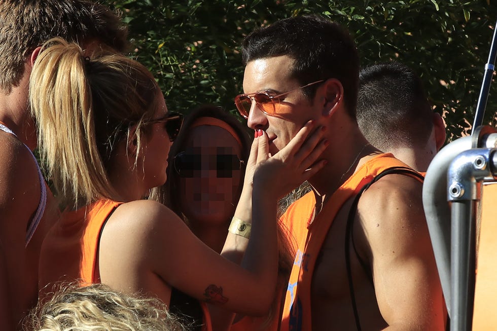 Blanca Suárez, Mario Casas, Blanca Suárez y Mario Casas, Orgullo gay, Día Orgullo Madrid, Desfile orgullo, Mario Casas orgullo gay, Blanca Suárez orgullo Gay