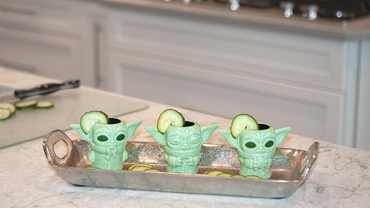 Star Wars Yoda Best Mom Ever Ceramic Mug Holds 20 Ounces Toynk