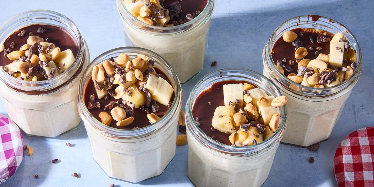 Blended Overnight Oats blended overnight oats in a jar with toppings