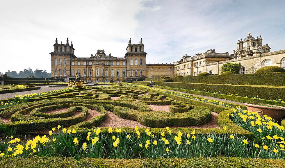 blenheim palace about 2000 photographie photo by imagnogetty images