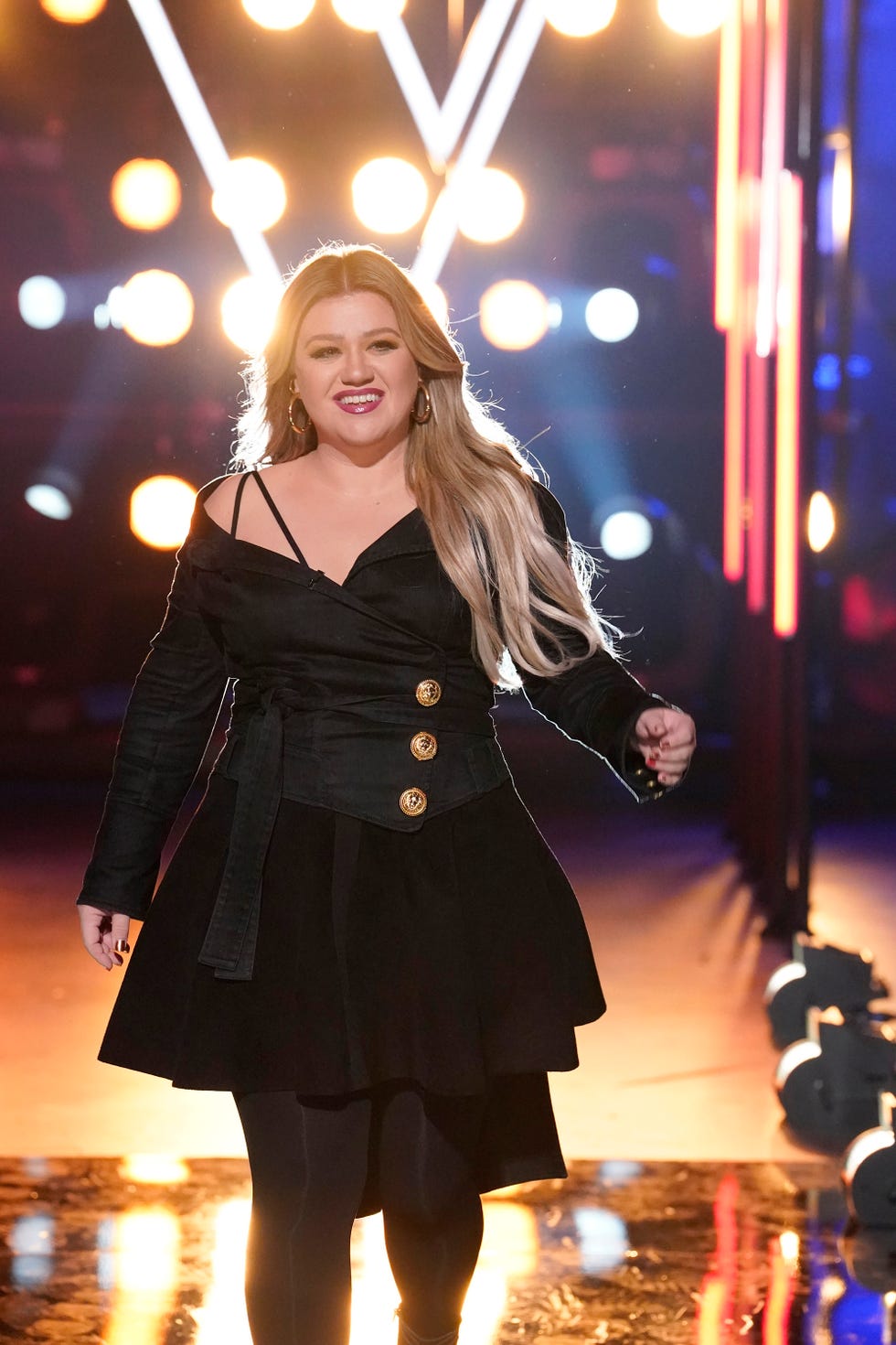 Kelly Clarkson's Best Outfits on 'The Voice'