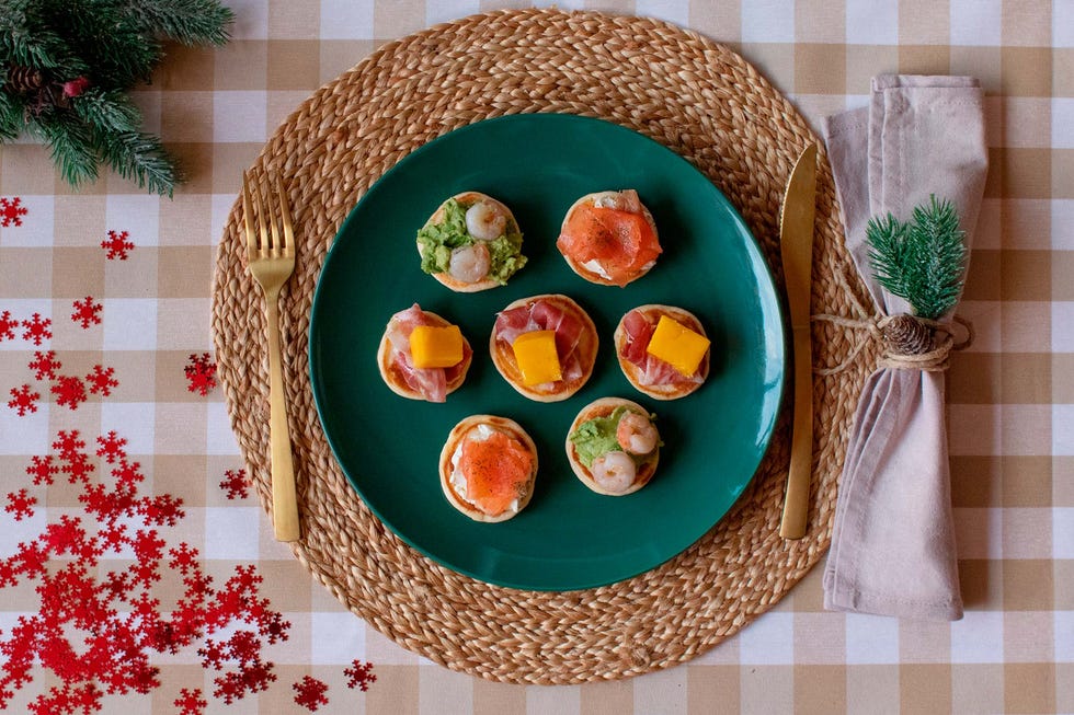 blinis caseros, una idea para preparar sabrosos aperitivos de navidad