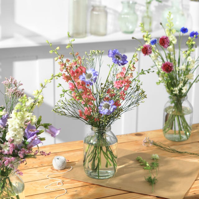 Bloom & Wild Launches 100% Organic Bouquet