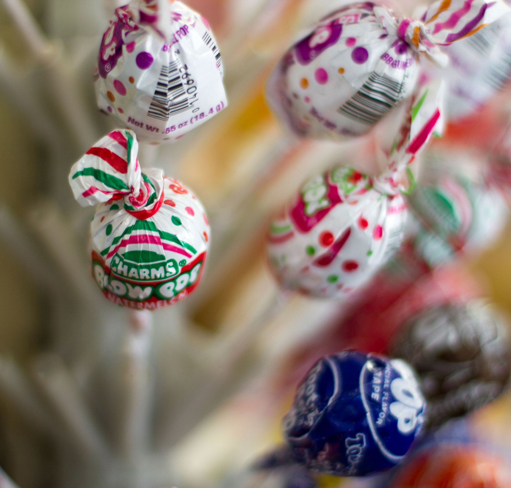 Lollipops - Most Popular Treats & Fun Facts - Snack History