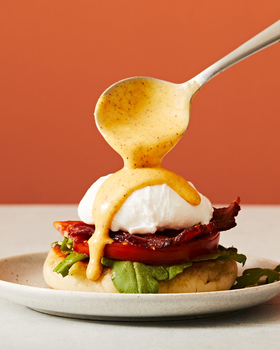 blt eggs benedict