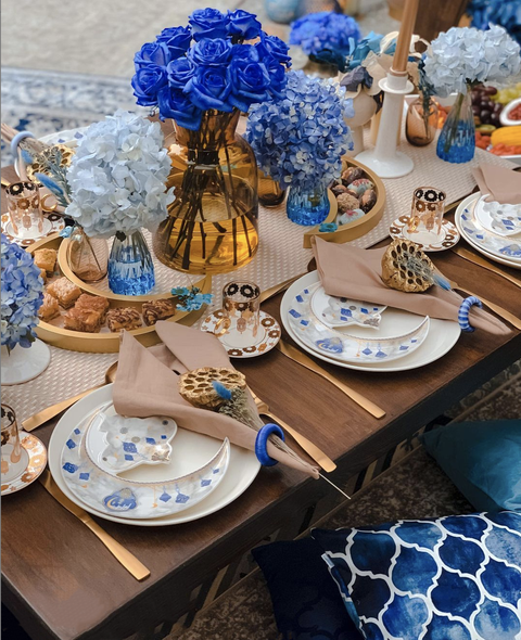 blue and white eid table