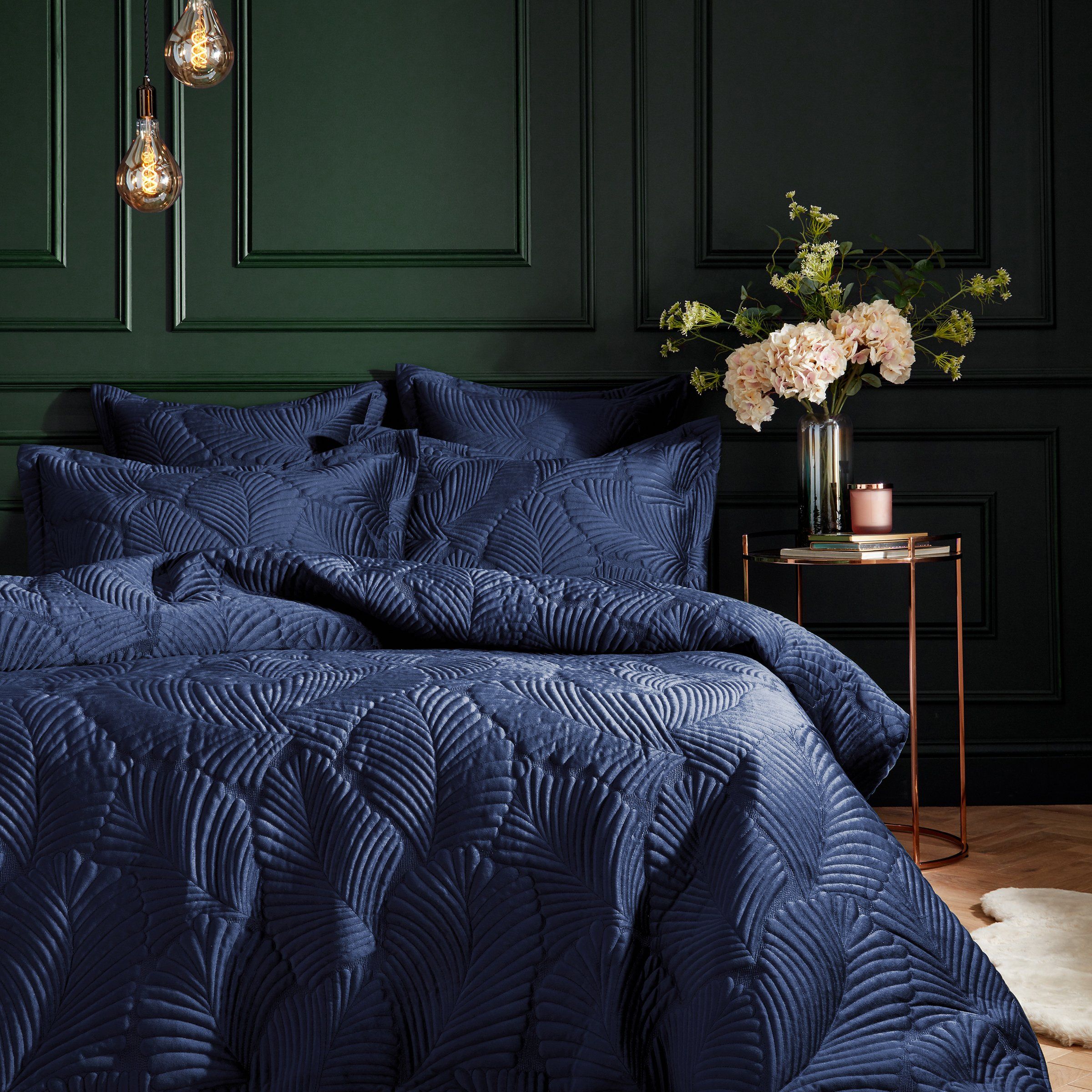 Navy Blue Bedrooms: Pictures, Options & Ideas