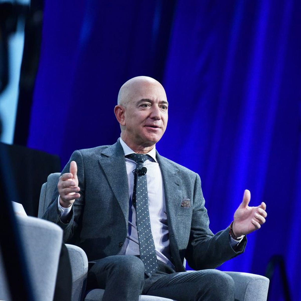 Jeff Bezos Purchased David Geffen's Beverly Hills Mansion for $165 ...