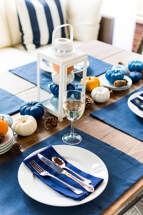 blue thanksgiving table settings