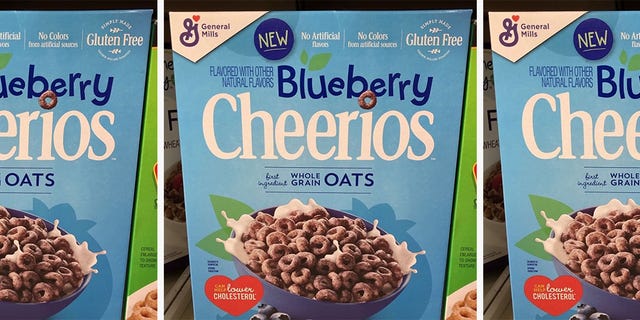 Breakfast cereal, Food, Meal, Vegetarian food, Cereal, Ingredient, Cuisine, Complete wheat bran flakes, Breakfast, Dish, 
