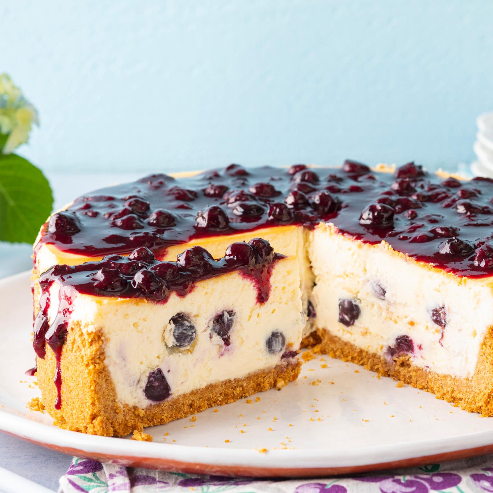 No-Bake Mini Blueberry Cheesecakes | Vegan, Gluten-Free, Date-Sweetened