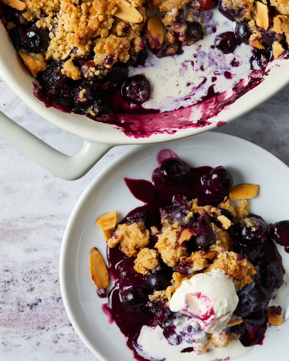 blueberry crumble