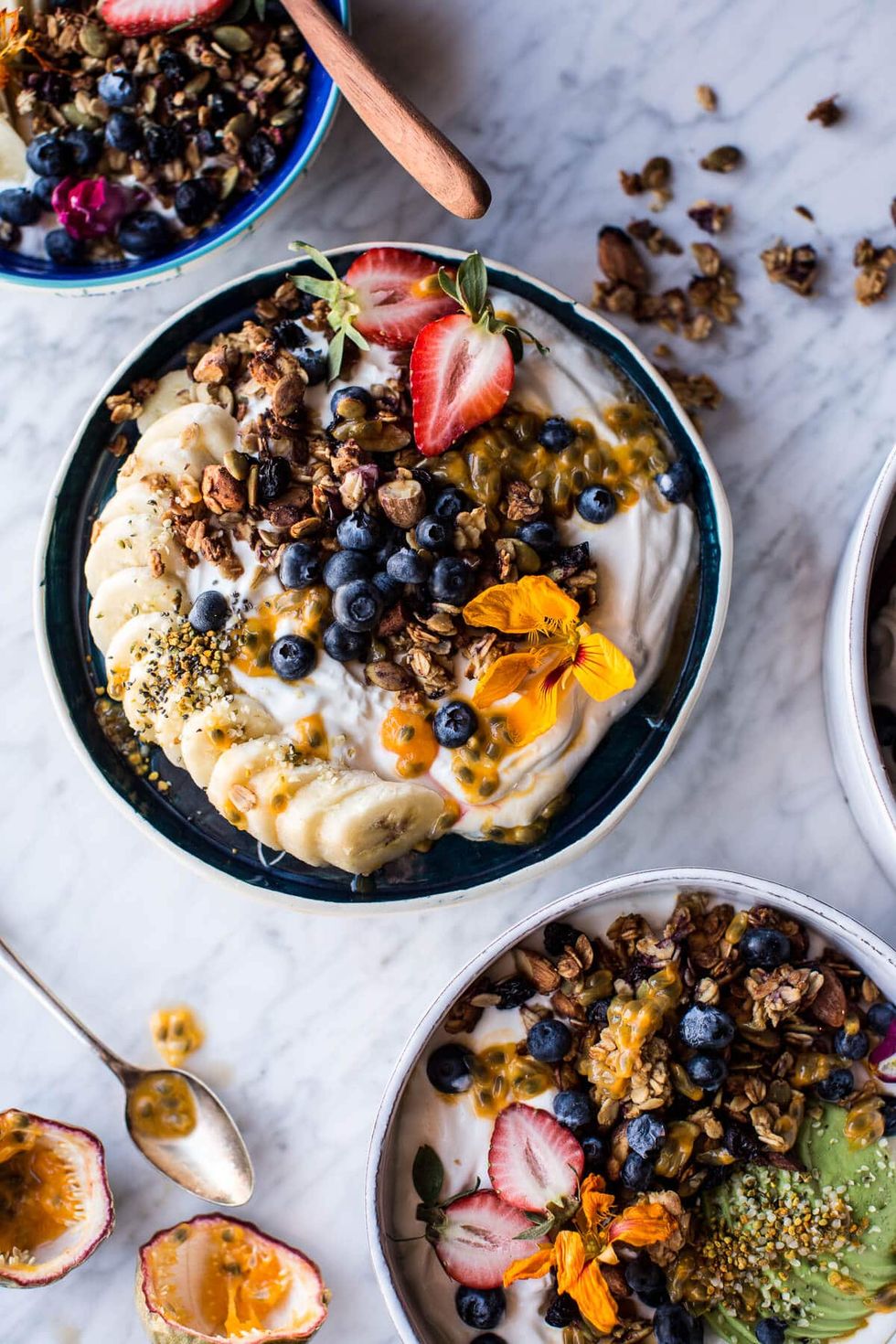 https://hips.hearstapps.com/hmg-prod/images/blueberry-muffin-granola-greek-yogurt-breakfast-bowl-1542140064.jpg?crop=1xw:1xh;center,top&resize=980:*