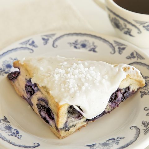 blueberry scones with vanilla icing