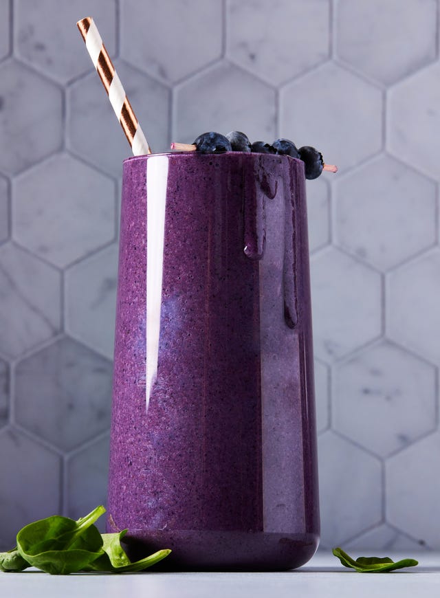 blueberry smoothie with spinach