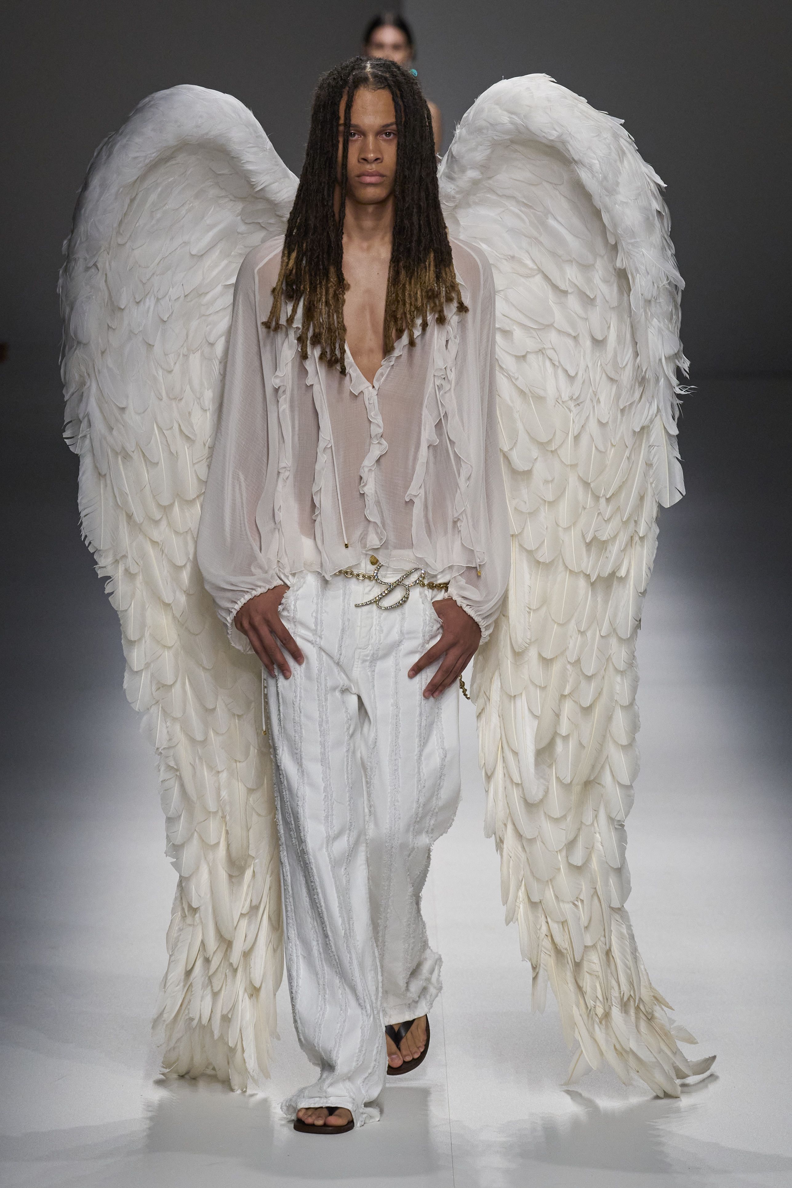 ブルマリン(BLUMARINE)2024春夏コレクション | ファッション ブルマリン(BLUMARINE)2024春夏コレクション | ファッション