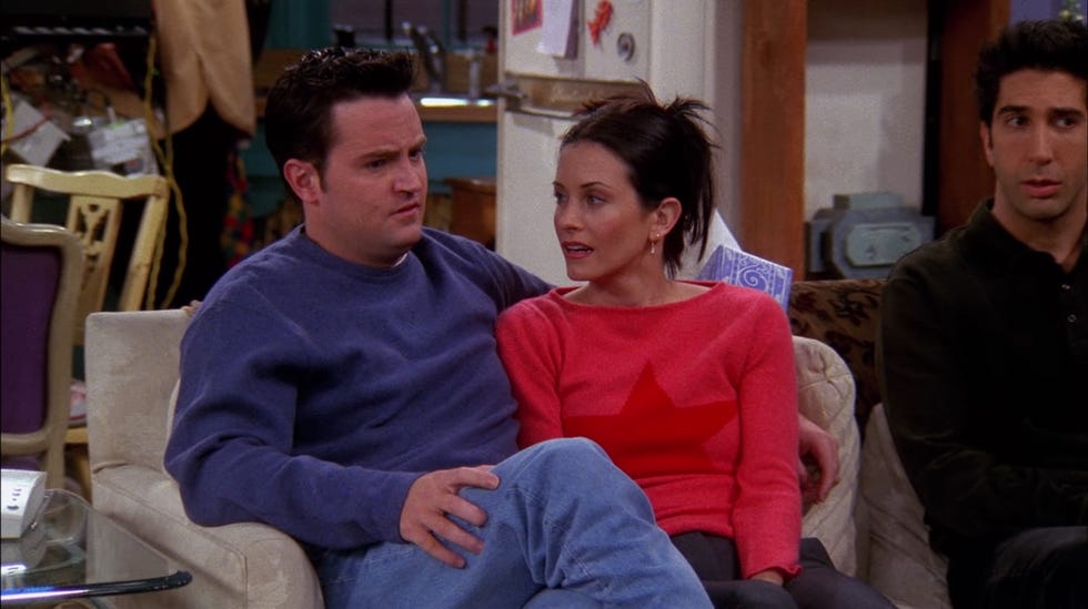 Friends fans notice another major blunder involving Chandler's hair