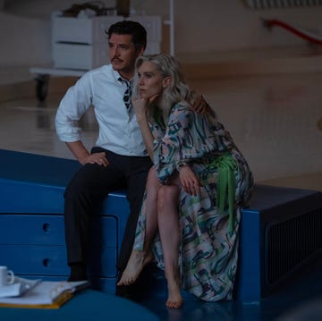 (l r) pedro pascal as reed richards/mister fantastic and vanessa kirby as sue storm/invisible woman in 20th century studios/marvel studios' the fantastic four: first steps. photo by jay maidment. © 2025 20th century studios / © and ™ 2025 marvel. (l r) pedro pascal as reed richards/mister fantastic and vanessa kirby as sue storm/invisible woman in 20th century studios/marvel studios' the fantastic four: first steps. photo by jay maidment. © 2025 20th century studios / © and ™ 2025 marvel.