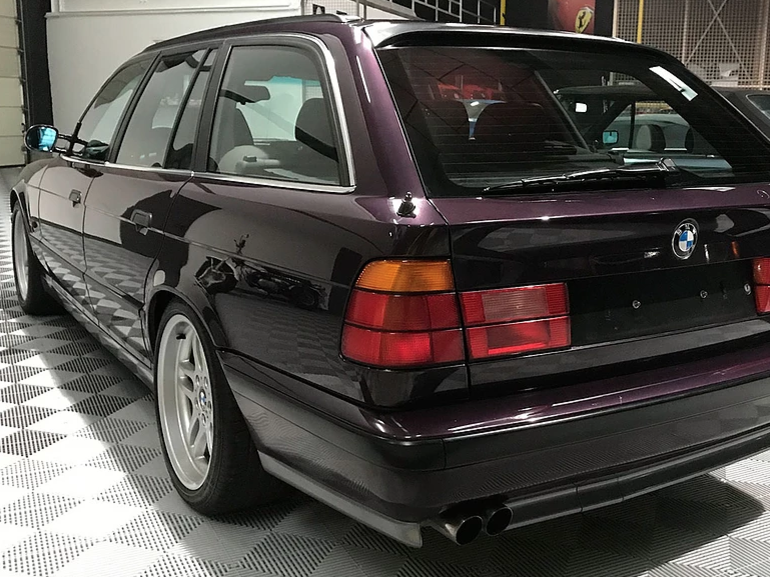You Should Buy This Purple E34 BMW M5 Touring So We Don't Have To