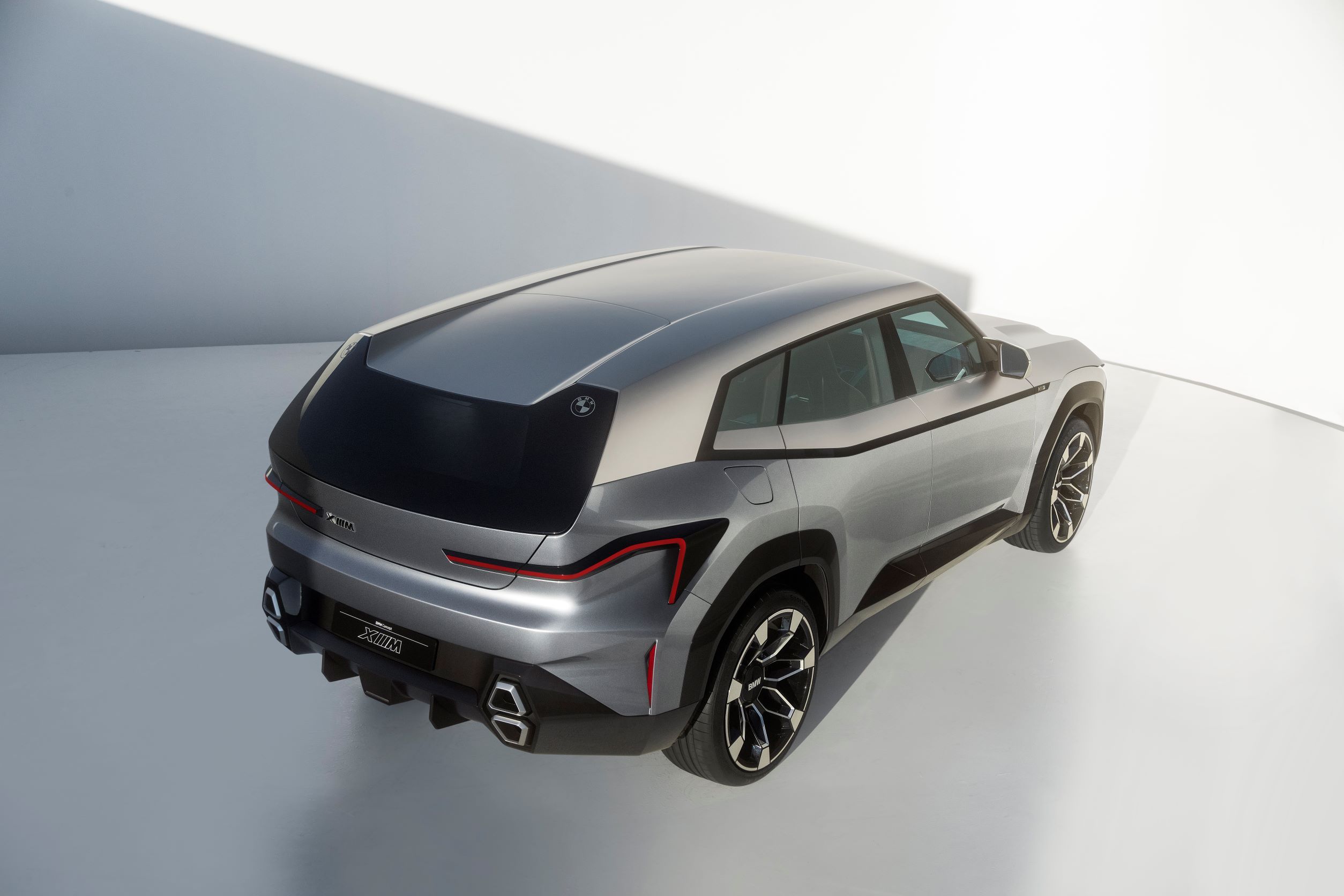 Bmw suv concept online