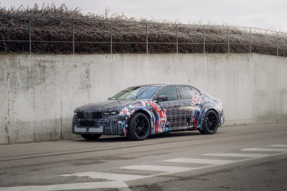 bmw-hp-bev-prototype-stage-01-3x2-675ab4e02f351.jpg