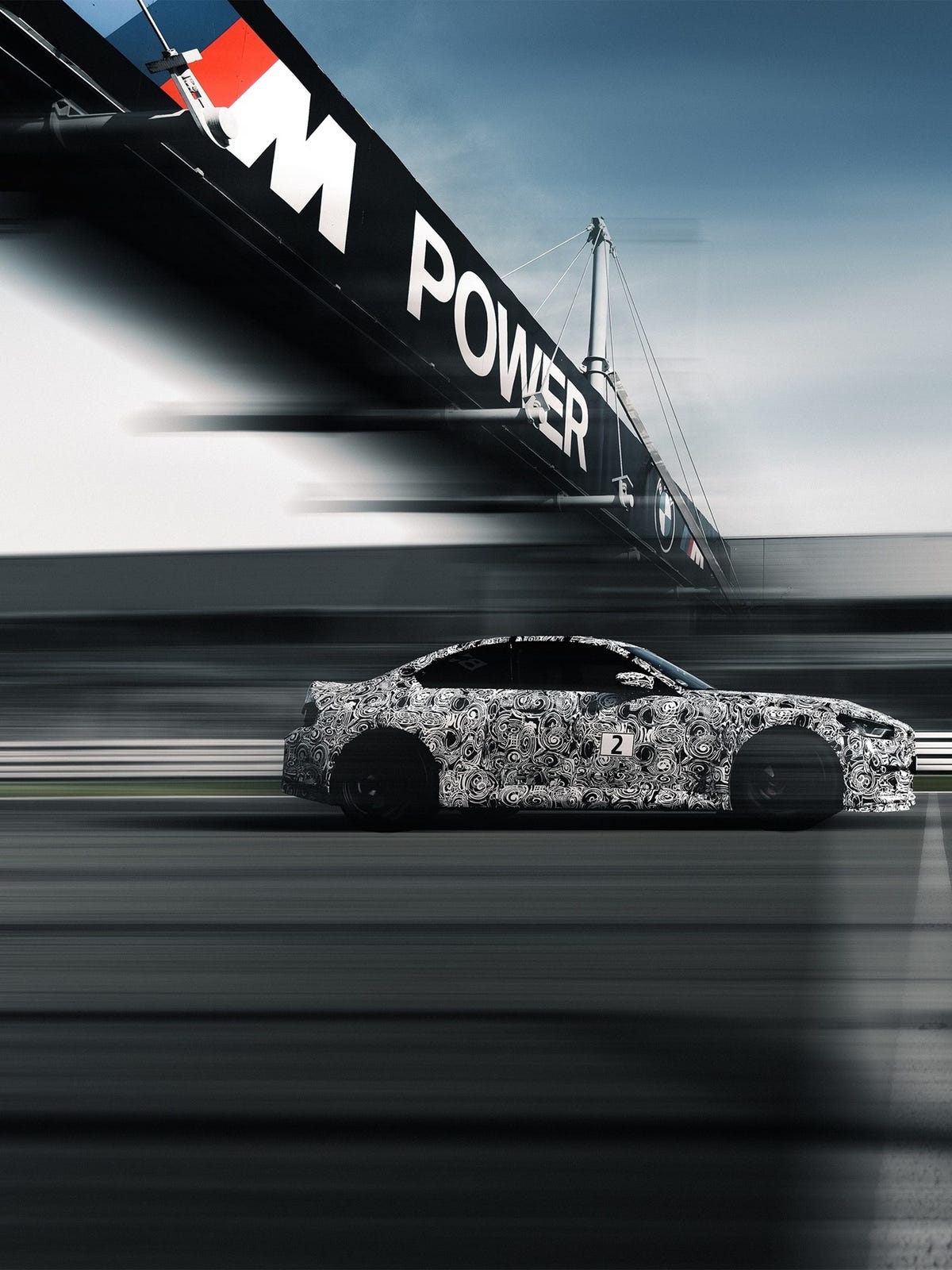 www.caranddriver.com