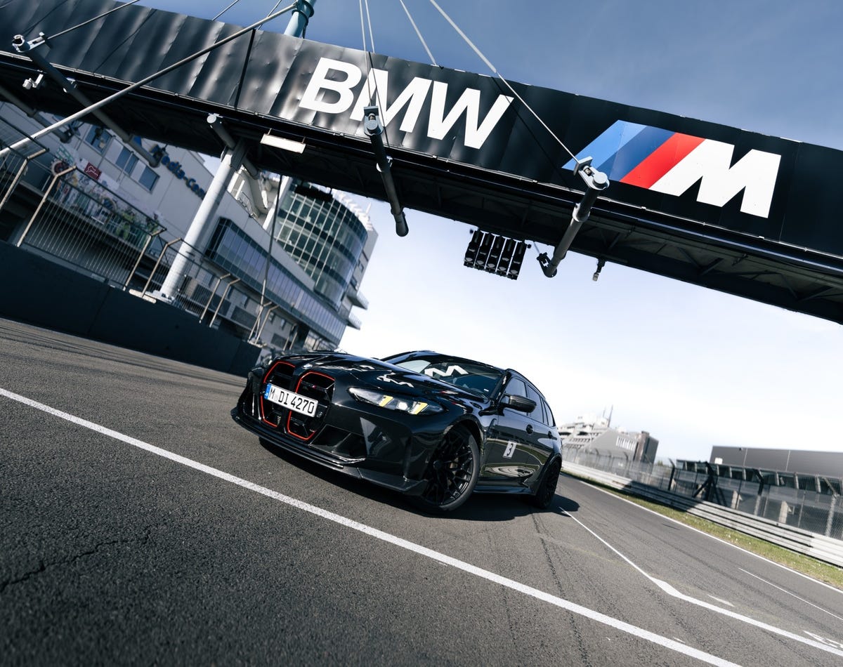 preview for Así ha sido el récord del BMW M3 CS Touring en Nürburgring