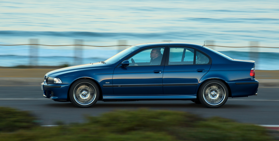 bmw-m5-e39-06-67371dcd4cc50.png