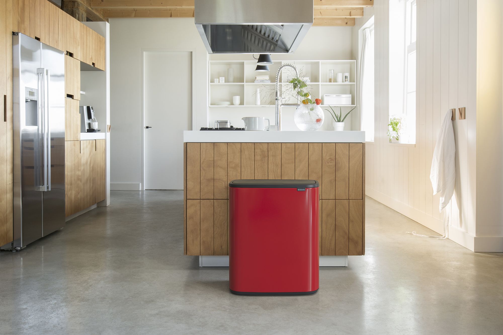 Brabantia presenta su nueva gama de cubos de basura de diseño